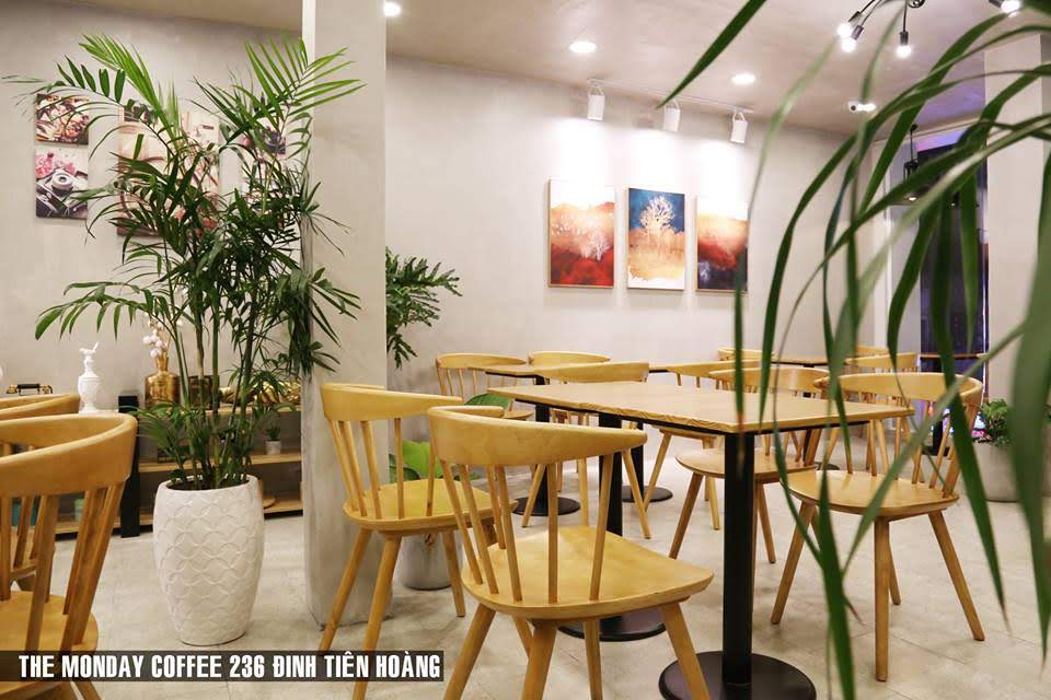 không gian nội thất quán cafe the monday coffee chi nhánh đinh tiên hoàng