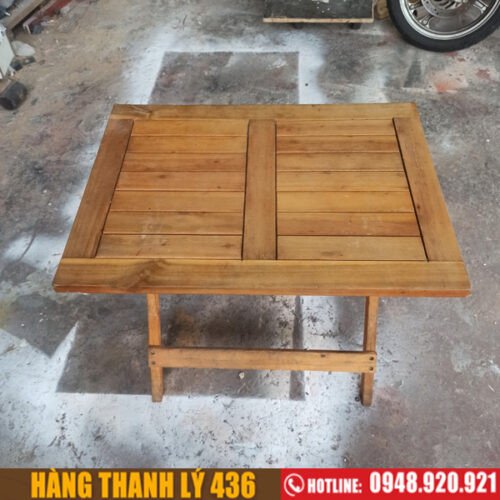 Bàn cafe chân xếp cũ tiện lợi, dễ di chuyển cho không gian vỉa hè