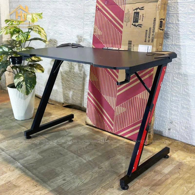 Bàn làm việc chân chữ Z với thiết kế hiện đại