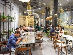 Sự bùng nổ mô hình kinh doanh quán cafe kết hợp nhà hàng