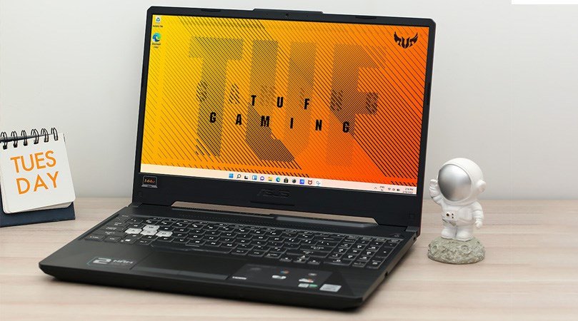 Trải nghiệm laptop gaming cấu hình mạnh mẽ tại các cửa hàng máy tính chuyên nghiệp