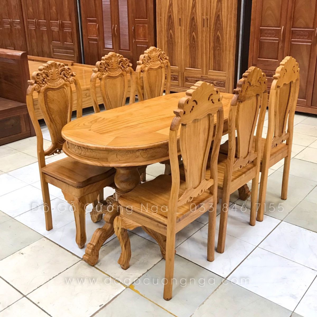 Bàn ăn gỗ gõ đỏ tự nhiên nguyên khối với 6 ghế, vân gỗ độc đáo