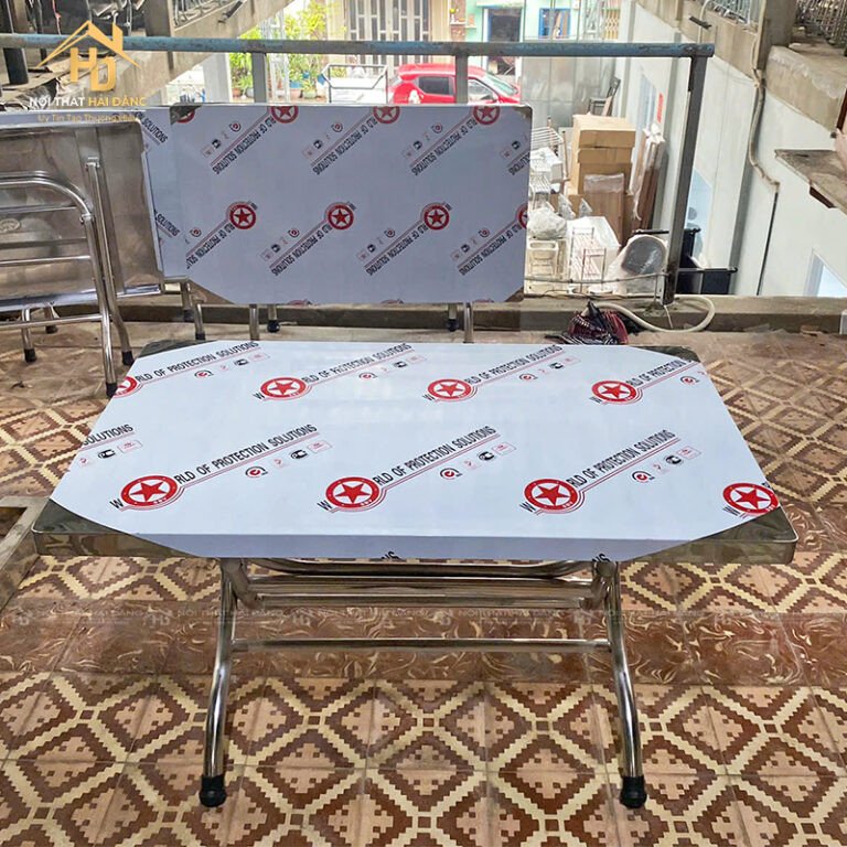 Bàn ăn hình chữ nhật thiết kế thông minh