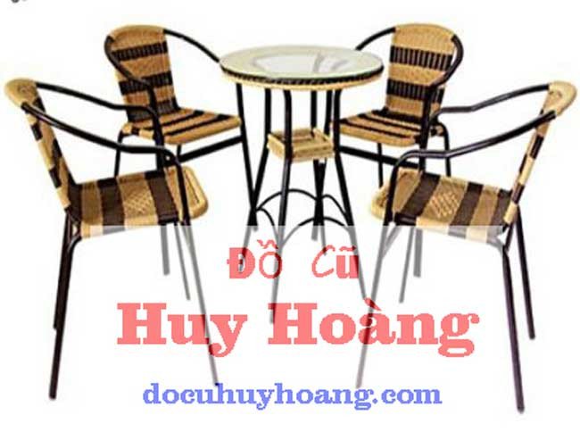 Bàn ghế giả mây thanh lý tại chợ đồ cũ Huy Hoàng 1