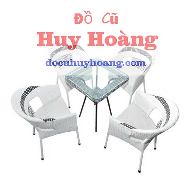 Bàn ghế giả mây thanh lý tại chợ đồ cũ Huy Hoàng 2