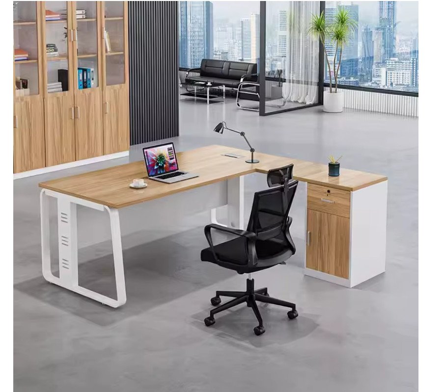 Bàn giám đốc với kệ tủ phụ lớn, sang trọng