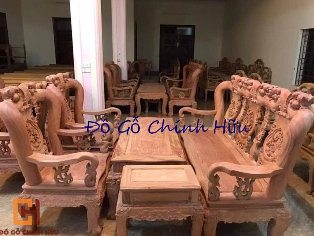 Bộ bàn ghế Minh Đào được chế tác từ gỗ tự nhiên quý hiếm