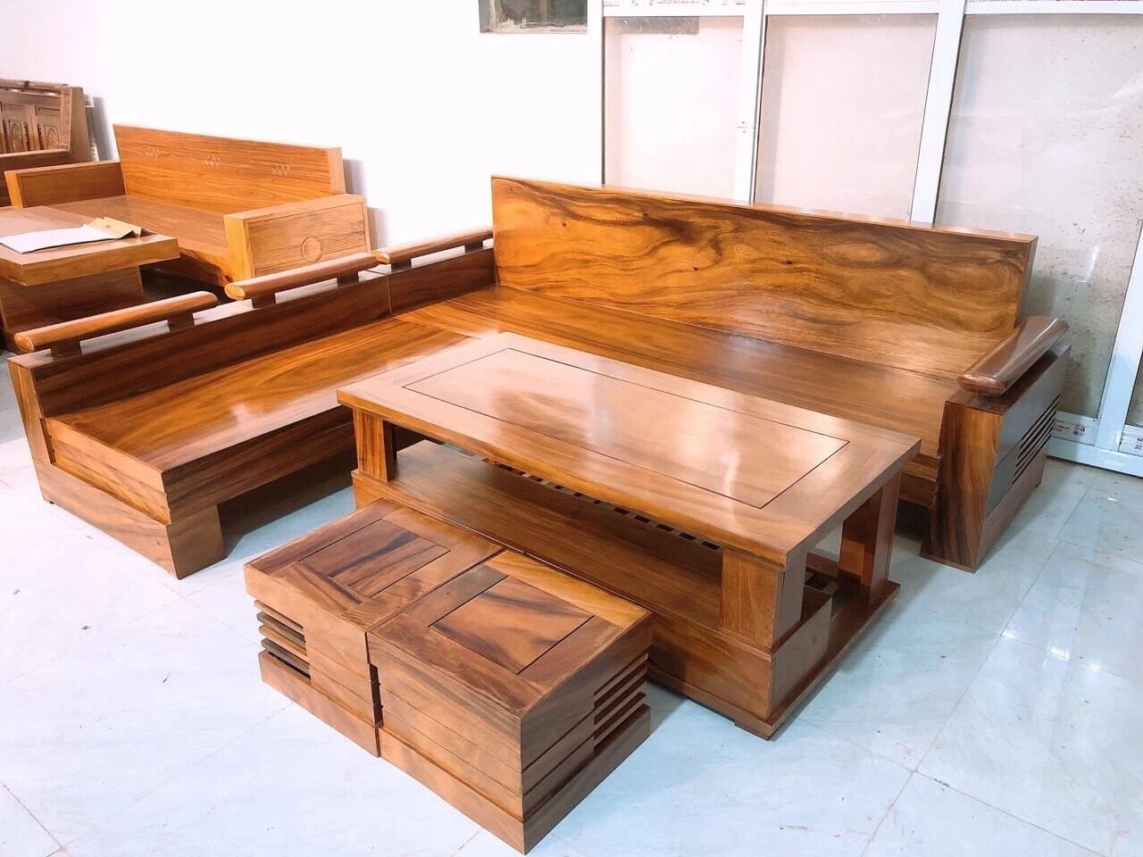 Bộ bàn ghế phòng khách dưới 3 triệu thiết kế gọn gàng