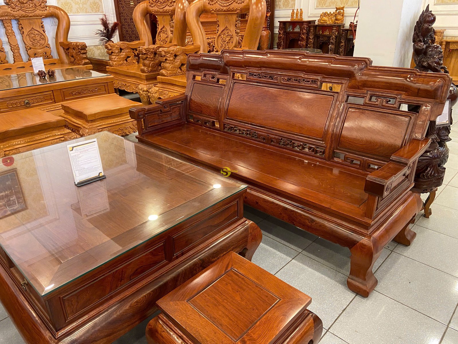 Bộ bàn ghế triện mây gỗ giáng hương Lào 6 món chân 12, ghế đôi và bàn trà