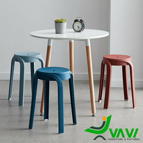 Bộ bàn tròn đi kèm 3 ghế nhựa tròn cao phong cách trẻ trung