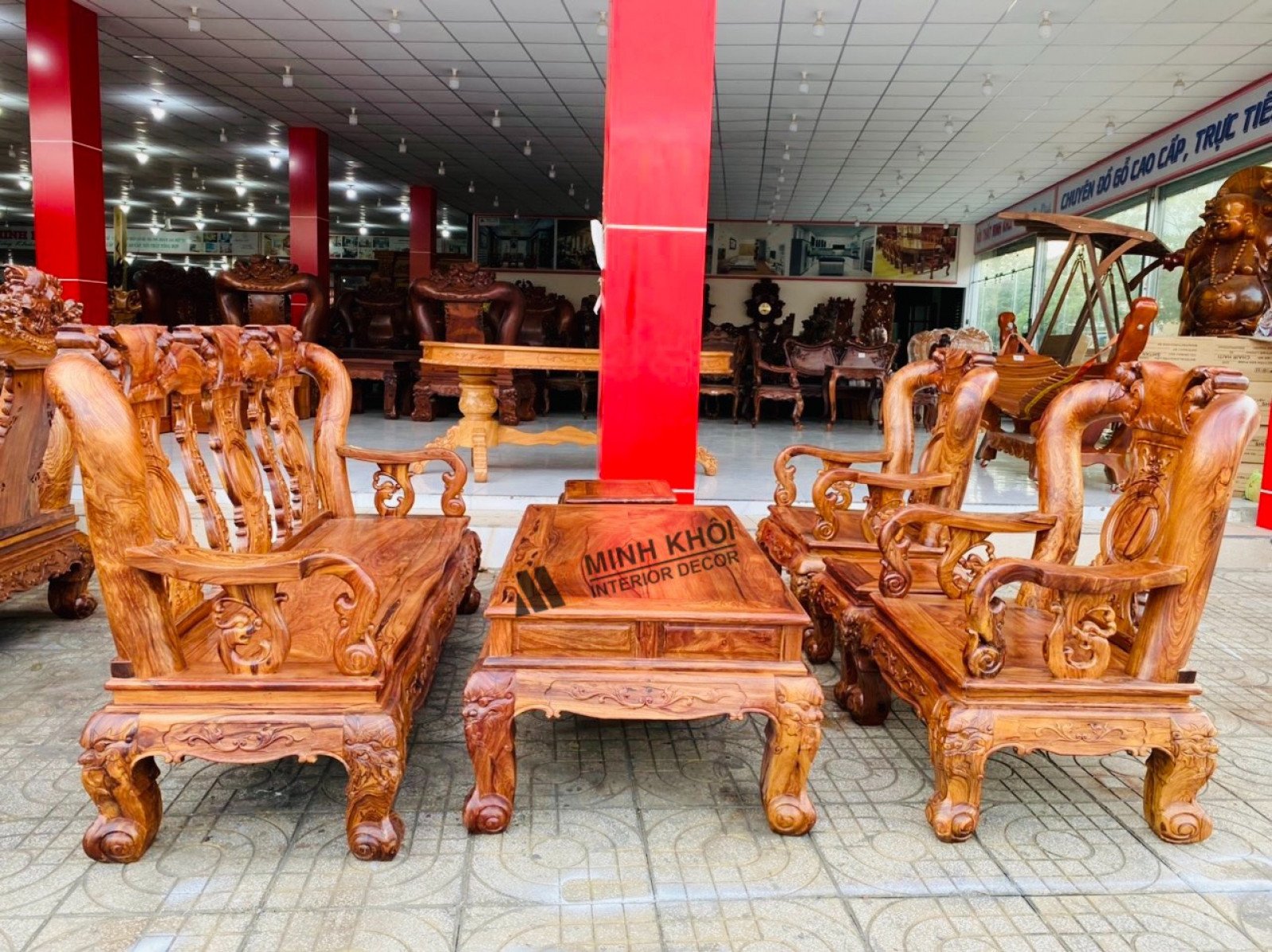 Bộ salon gỗ cẩm lai cột 12, 6 món với thiết kế Triện cổ điển.