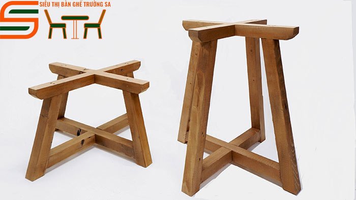 Chân bàn làm việc gỗ thiết kế đơn giản nhưng vững chãi