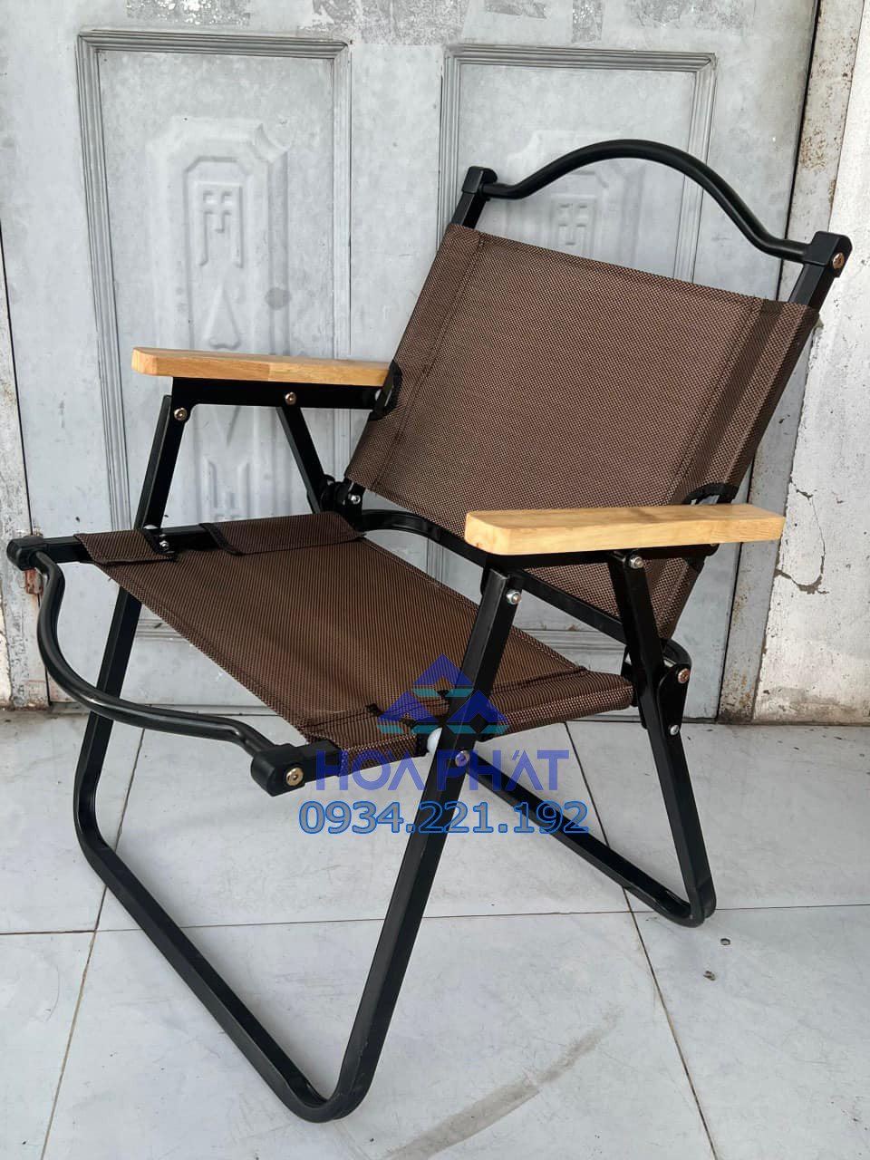 Ghế camping màu nâu