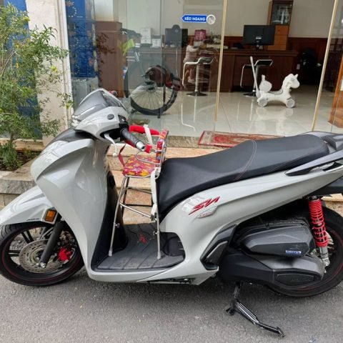 Ghế inox cho bé ngồi xe SH phía trước