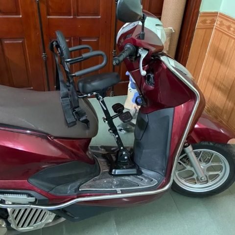 Ghế ngồi em bé xe Lead phía trước điều chỉnh độ cao cho sự thoải mái
