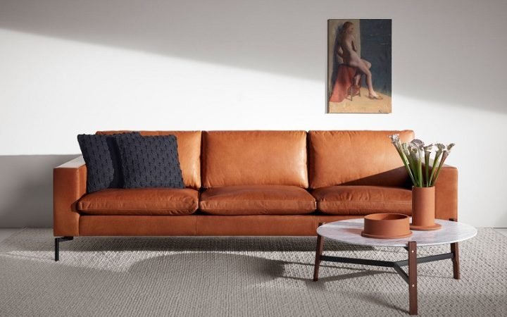 Ghế sofa văng bọc da với kiểu dáng thanh lịch