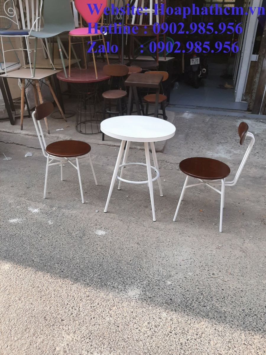 Ghế xếp cà phê tựa lưng dài tiện dụng