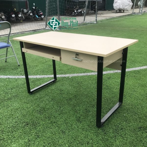 Góc nhìn về bàn ghế nhựa trà đá hiện đại và tiện lợi