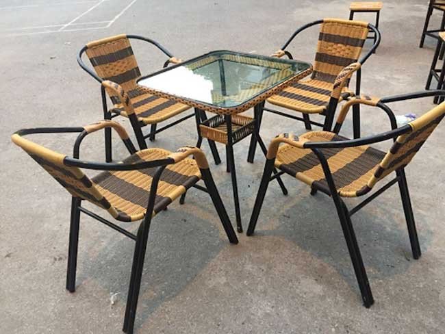 Mẫu bàn ghế giả mây thanh lý tại Mây Nhựa Thanh Tùng 1