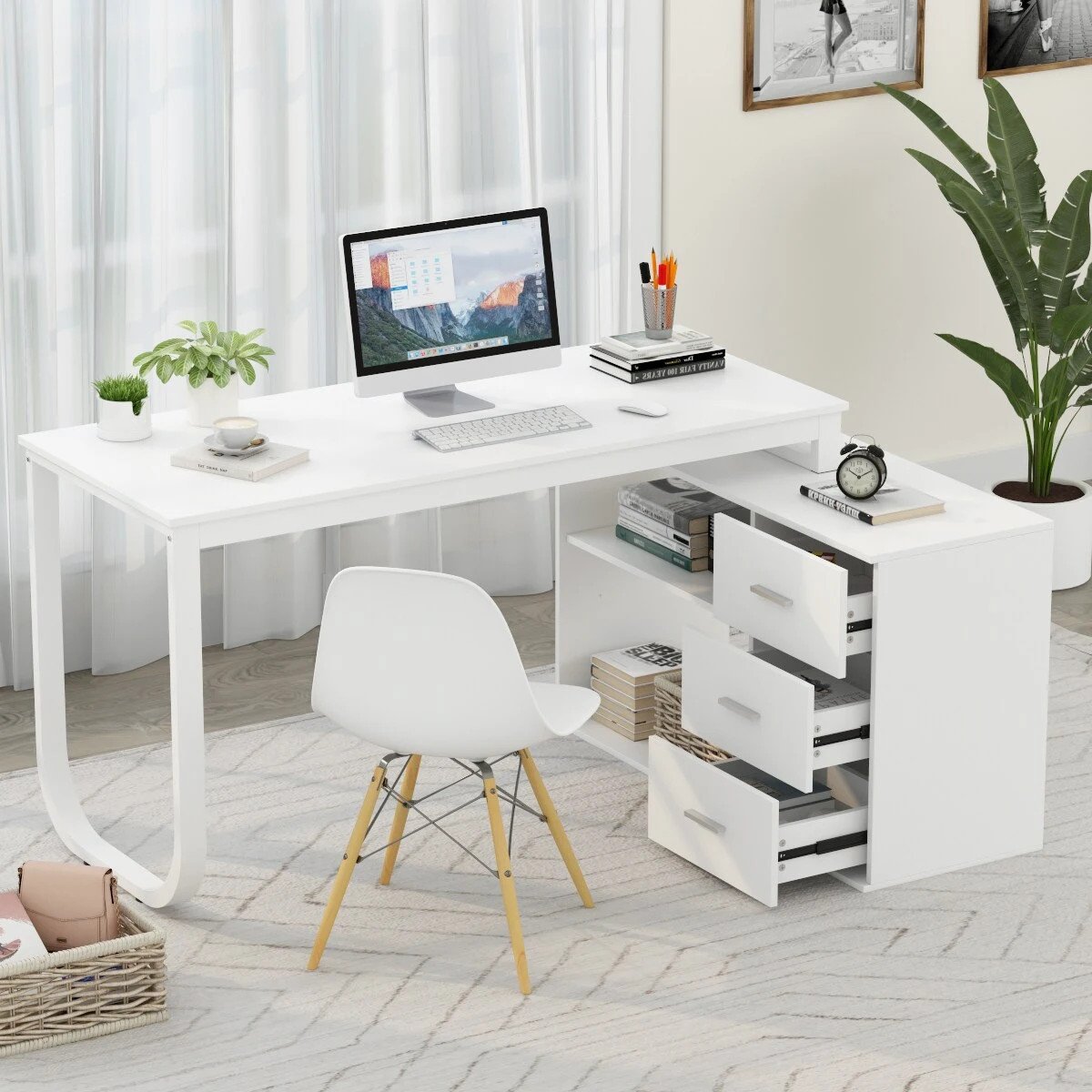 Mẫu bàn làm việc văn phòng màu trắng chân chữ U đơn giản nhưng tinh tế, phù hợp nhiều phong cách nội thất.