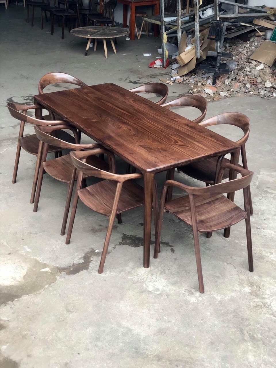 Mẫu ghế ăn gỗ sang trọng kết hợp nội thất phòng ăn hiện đại, bàn ghế gỗ đẹp cho không gian ấm cúng