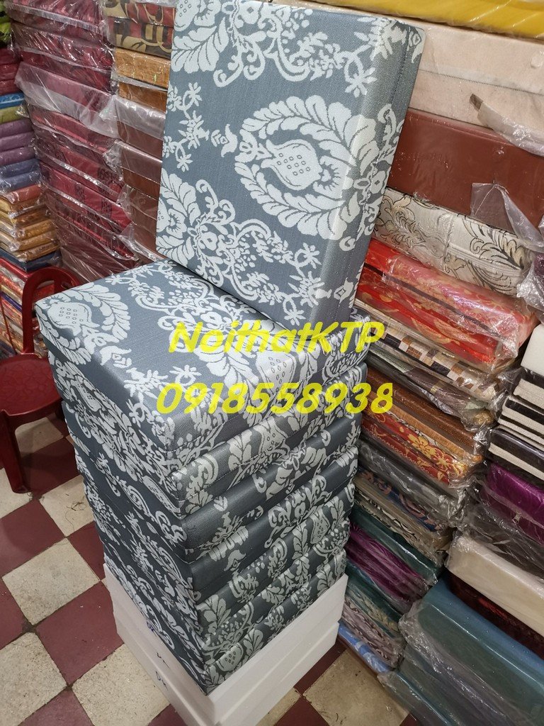 Nệm lót ghế ăn màu xanh coban kiểu Nhật