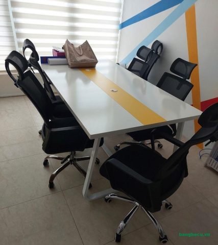Thu mua bàn ghế văn phòng cũ đa dạng tại TP.HCM