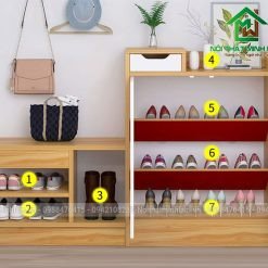 Tủ kiêm ghế với hộc tủ kín và mặt ghế ngồi bọc nệm mang lại sự thoải mái