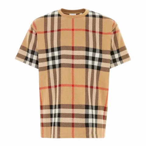Áo thun nam Burberry với họa tiết Nova Check đặc trưng