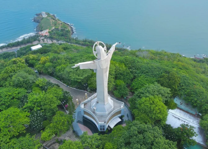 Biển Vũng Tàu xanh ngắt