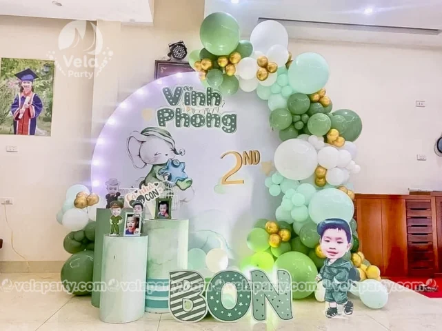 Bong bóng trang trí sinh nhật cho bé 2 tuổi với nhiều màu sắc