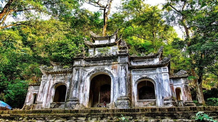 Cảnh làng chài nhộn nhịp ở Sầm Sơn