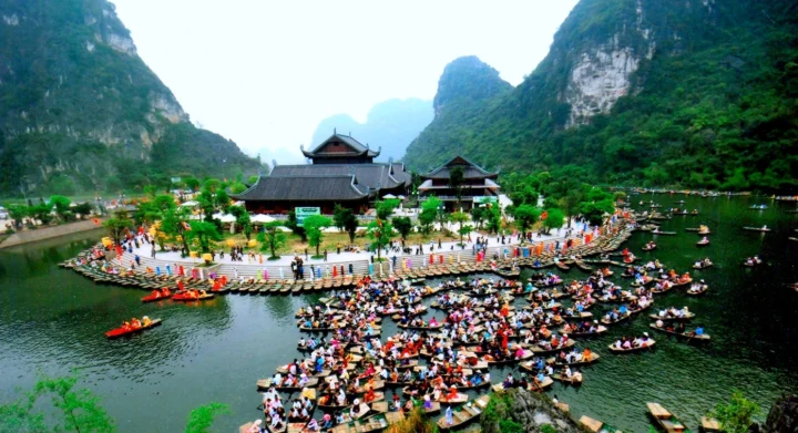 Cánh đồng lúa Tam Cốc nhìn từ trên cao