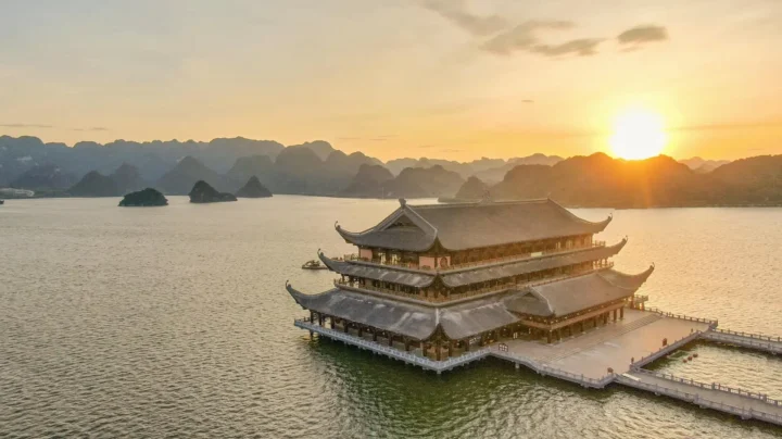 Khám phá Điểm Tham Quan Tại Khu Du Lịch Tam Chúc Cảnh quan thanh bình tại khu du lịch Tam Chúc