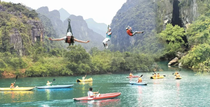 Điểm Du Lịch Quảng Bình 2026: Khám Phá Thiên Đường Miền Trung Cồn Cát Quang Phú với những đụn cát vàng óng
