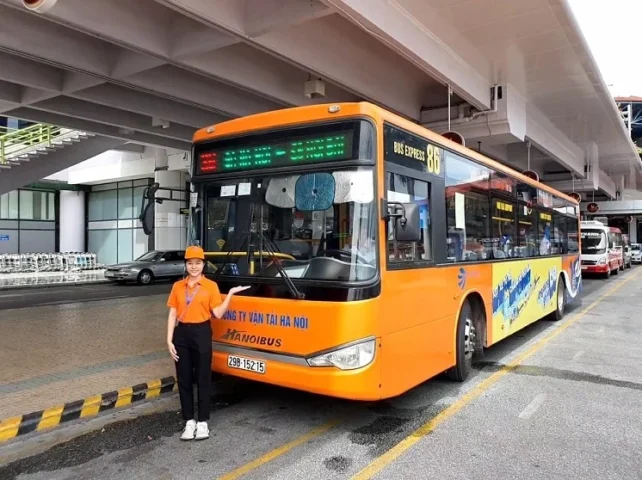Xe Bus Sân Bay Nội Bài 2026: Lộ Trình, Giá Vé & Kinh Nghiệm Hành khách lên xe bus tại sân bay Nội Bài