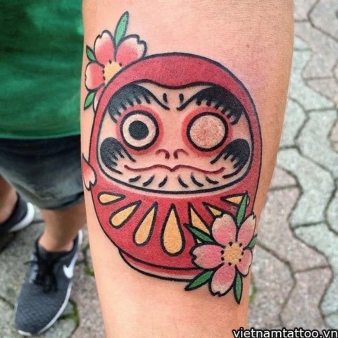 Hình xăm Daruma phong cách tối giản
