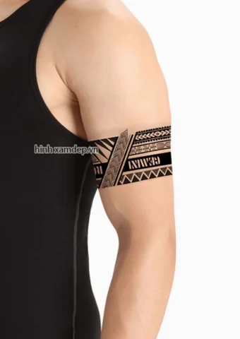 Hình xăm Maori dạng vòng bao quanh bắp tay