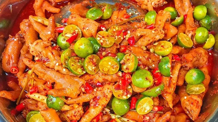 Hoàn thành mẻ sốt Thái