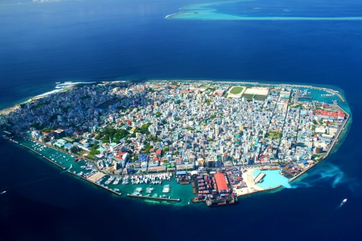 Maldives là nước nào? Khám phá thiên đường nghỉ dưỡng đích thực Malé, thủ đô Maldives về đêm