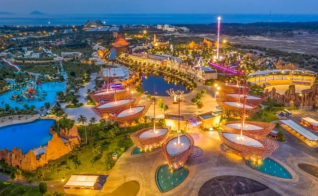 Khám Phá Hội An: Điểm Du Lịch Độc Đáo Không Thể Bỏ Lỡ 2026 Món Cao Lầu hấp dẫn tại Hội An