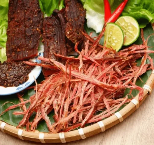 Món Trâu Nhúng Măng đặc sản Yên Bái