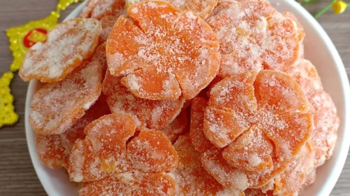 Mứt cà rốt sau khi sên và làm khô