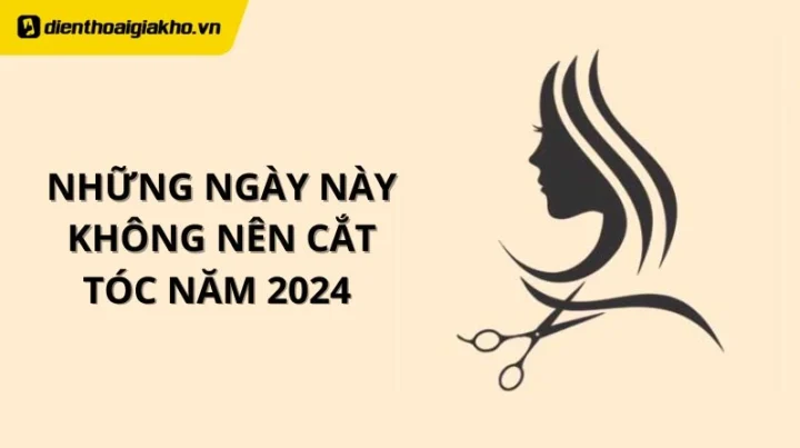 Người phụ nữ đang ngắm nhìn mái tóc dài và đẹp