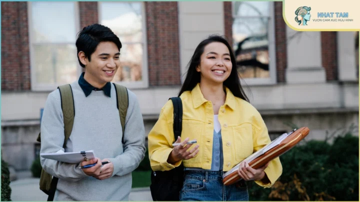Nhã Nhặn Là Gì? Giải Mã Phẩm Chất Cốt Lõi Của Sự Tinh Tế Nhã nhặn giúp xây dựng mối quan hệ bền chặt và uy tín cá nhân