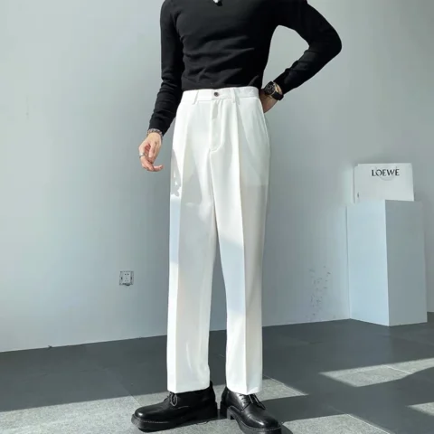 Quần vải baggy nam màu be phối áo thun