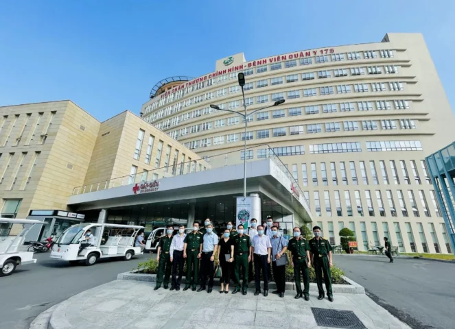 Quang cảnh Bệnh viện Quân y 175