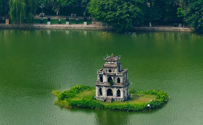 Toàn cảnh Hồ Gươm nhìn từ trên cao