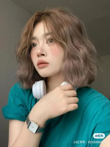 Tóc xoăn mì tôm ngắn cá tính