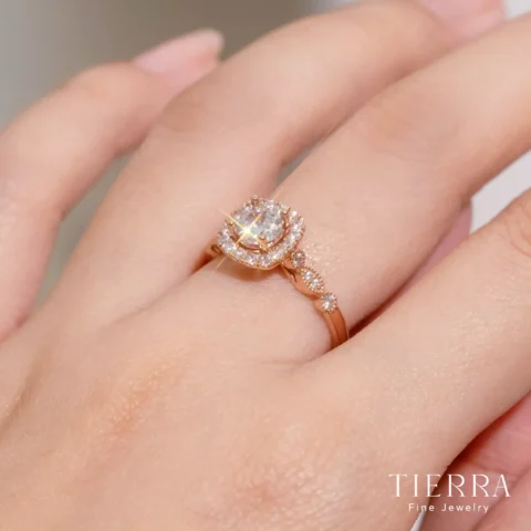 Giải Mã Ý Nghĩa Đeo Nhẫn Ngón Giữa Tay Trái Ý nghĩa phong thủy của ngón giữa